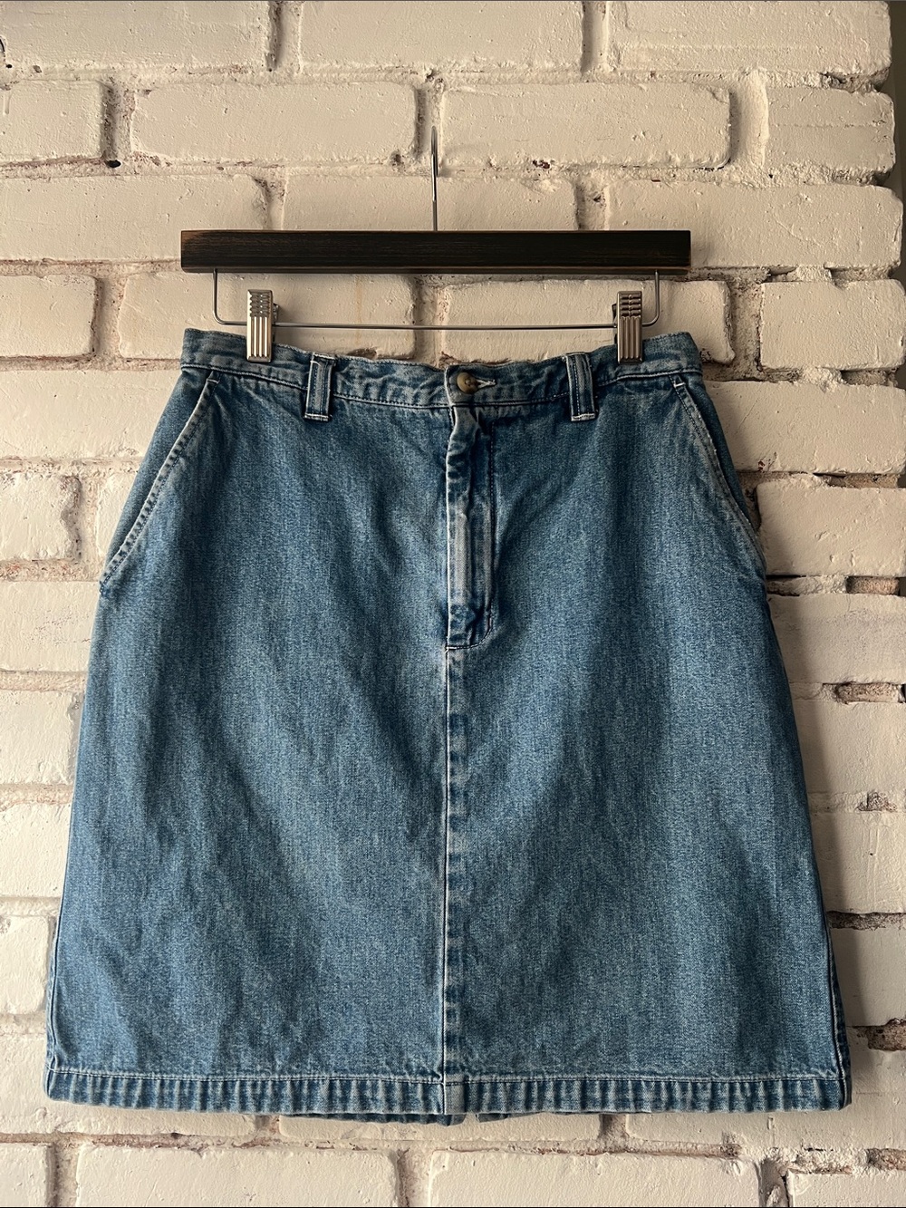 90s Knee length simple modest darted Classic Blue Denim Skirt by Eddie Bauer